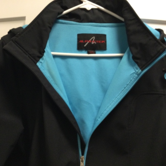 Like New Ladies Alpine Tek Jacket - Picture 8 of 15